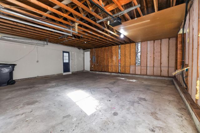 1906 Marsdale Avenue, Columbus, OH 43223