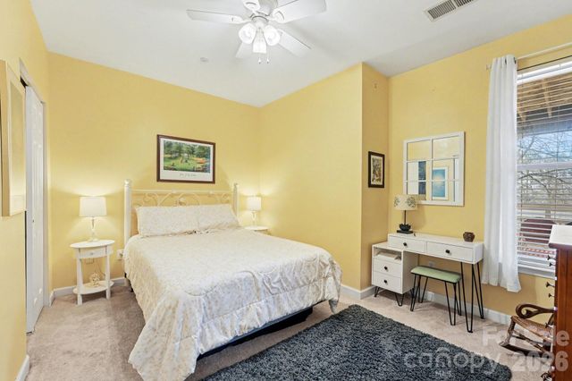 921 Northeast Drive 38, Davidson, NC 28036