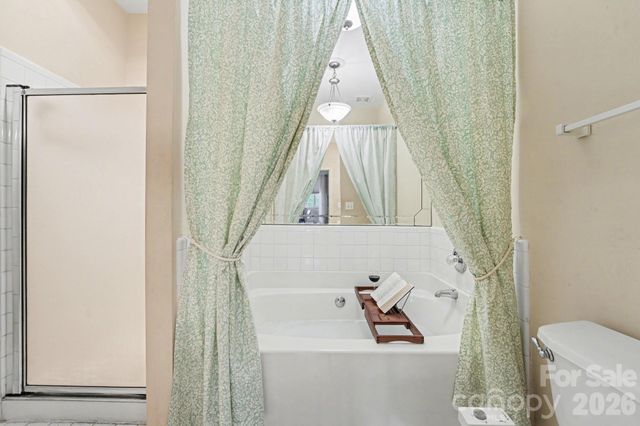 921 Northeast Drive 38, Davidson, NC 28036