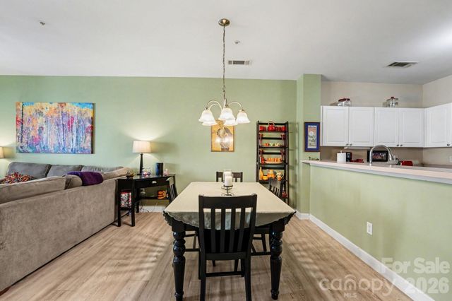 921 Northeast Drive 38, Davidson, NC 28036