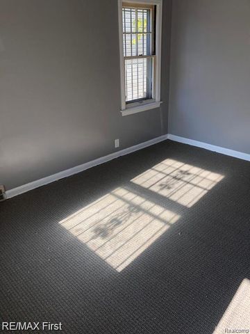 8850 Farmbrook Street, Detroit, MI 48224