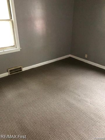 8850 Farmbrook Street, Detroit, MI 48224