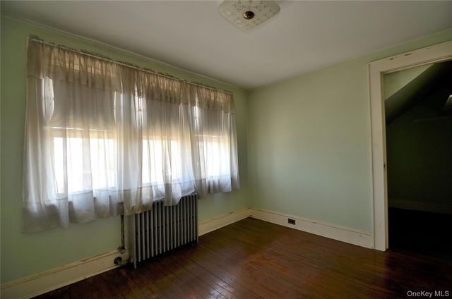 2586 Riverside Drive, Wantagh, NY 11793