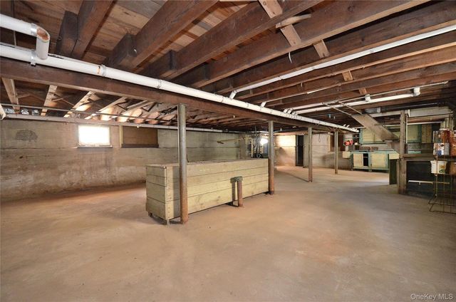 2586 Riverside Drive, Wantagh, NY 11793