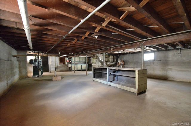 2586 Riverside Drive, Wantagh, NY 11793