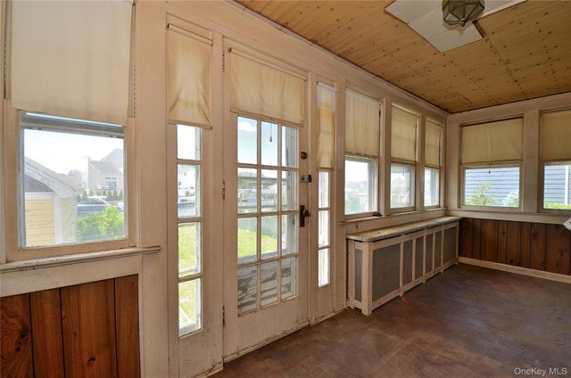 2586 Riverside Drive, Wantagh, NY 11793