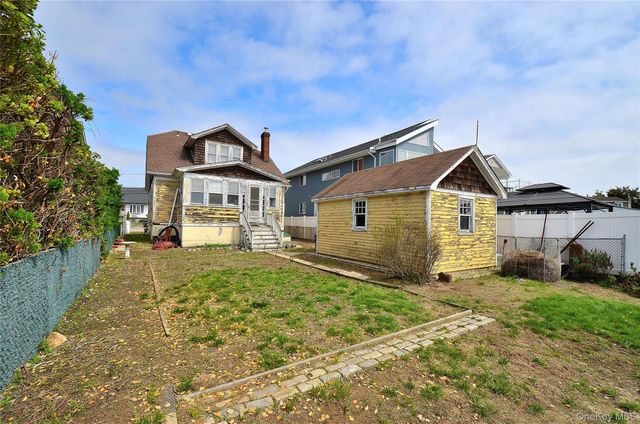 2586 Riverside Drive, Wantagh, NY 11793