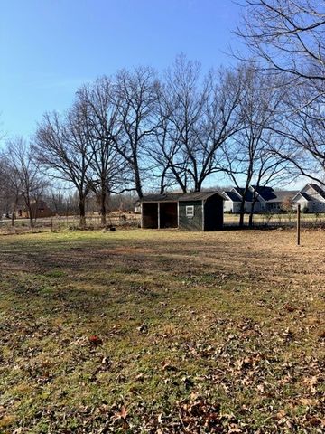 12253 Clyde Carnes Road, Farmington, AR 72730