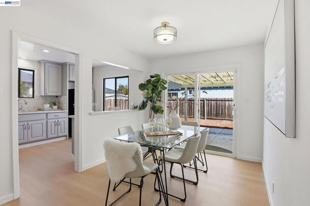 26802 Lakewood Way, Hayward, CA 94544