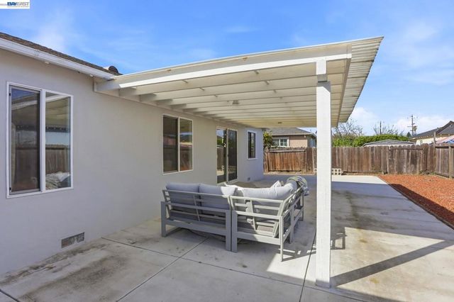 26802 Lakewood Way, Hayward, CA 94544