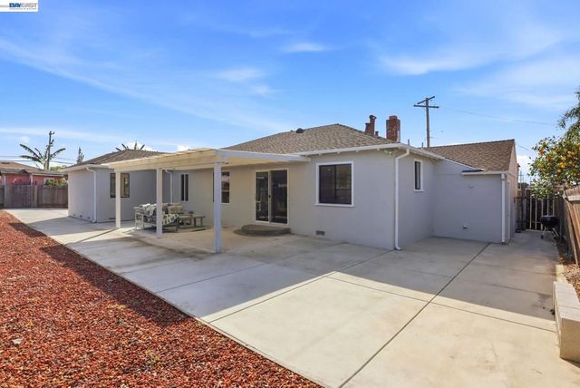 26802 Lakewood Way, Hayward, CA 94544