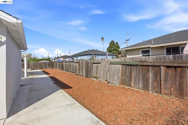 26802 Lakewood Way, Hayward, CA 94544