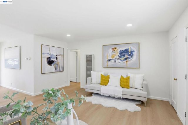 26802 Lakewood Way, Hayward, CA 94544