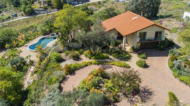 2871 Anaheim St, Escondido, CA 92025