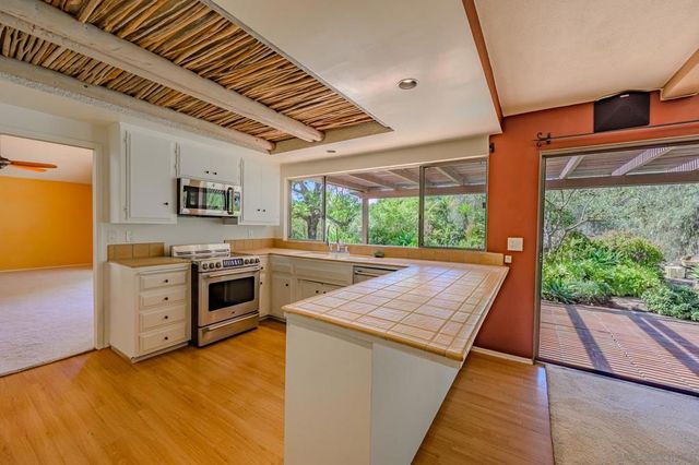 2871 Anaheim St, Escondido, CA 92025