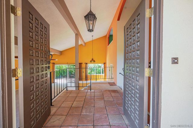 2871 Anaheim St, Escondido, CA 92025