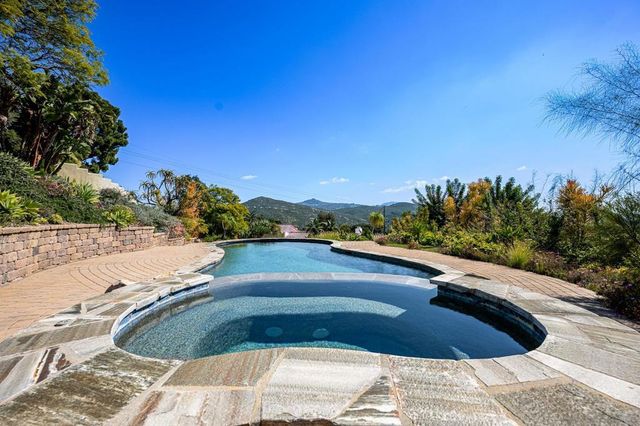 2871 Anaheim St, Escondido, CA 92025