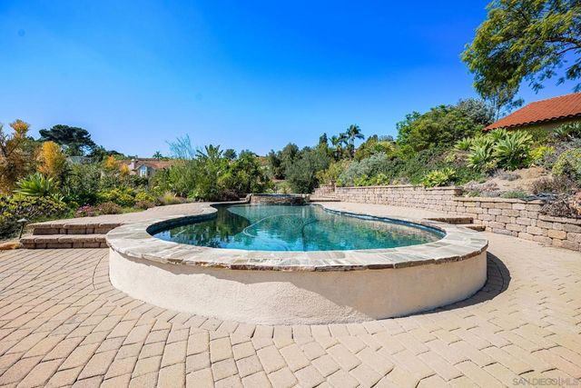 2871 Anaheim St, Escondido, CA 92025