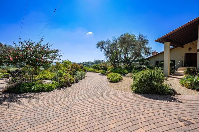 2871 Anaheim St, Escondido, CA 92025