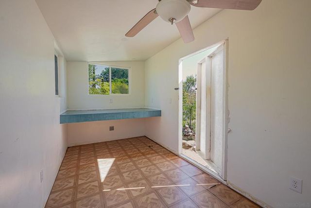 2871 Anaheim St, Escondido, CA 92025