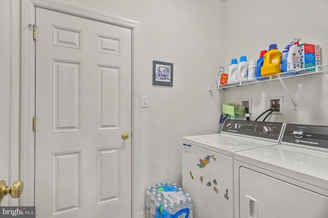 1317 WILLOW CREEK DR, Mount Joy, PA 17552