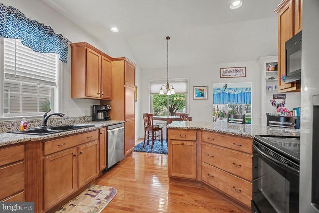 1317 WILLOW CREEK DR, Mount Joy, PA 17552