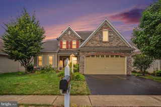 1317 WILLOW CREEK DR, Mount Joy, PA 17552