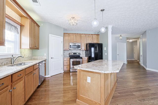 7496 Victoria Falls Avenue, Deerfield Twp., OH 45039