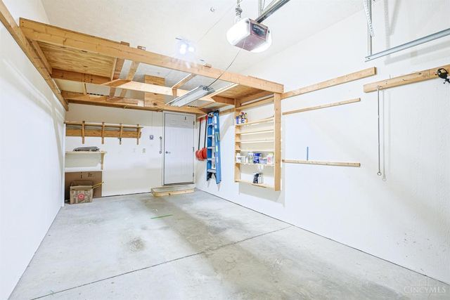 7496 Victoria Falls Avenue, Deerfield Twp., OH 45039