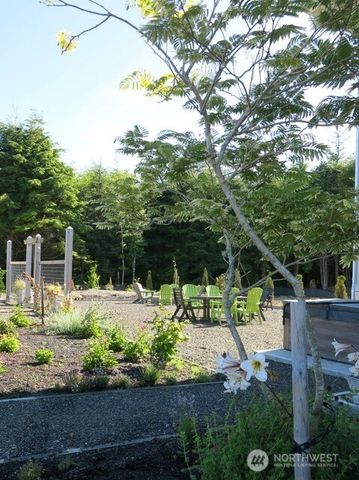 36 Easthaven Street, Pacific Beach, WA 98571