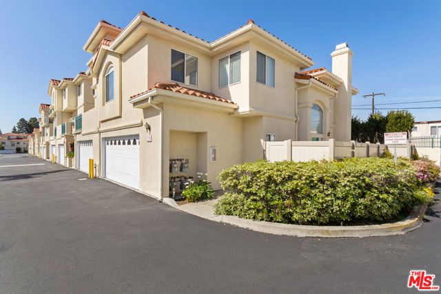 4489 Spencer Street 330, Torrance, CA 90503
