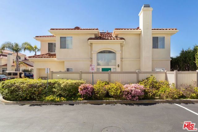 4489 Spencer Street 330, Torrance, CA 90503