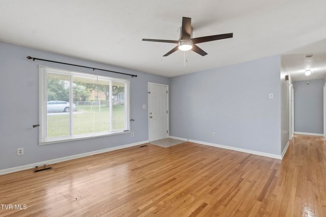 1085 Rice Lane, Church Hill, TN 37642