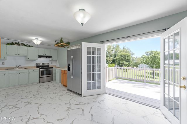 1085 Rice Lane, Church Hill, TN 37642