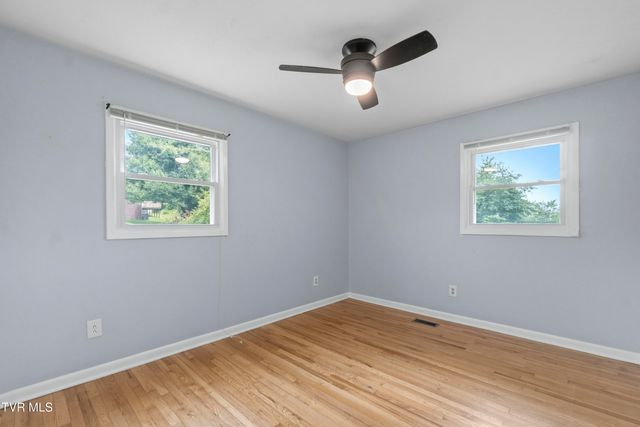 1085 Rice Lane, Church Hill, TN 37642