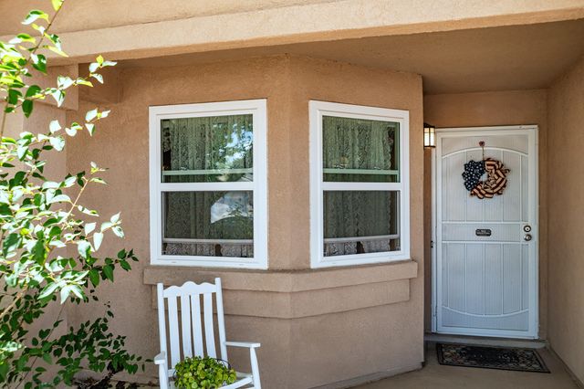 924 Somerset Meadows Drive NE, Rio Rancho, NM 87144