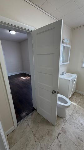 6438 Jefferson Avenue, Hammond, IN 46324