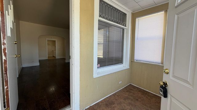 6438 Jefferson Avenue, Hammond, IN 46324