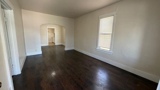 6438 Jefferson Avenue, Hammond, IN 46324