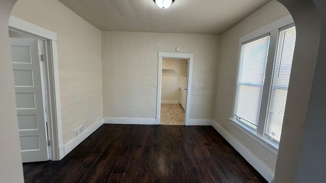 6438 Jefferson Avenue, Hammond, IN 46324