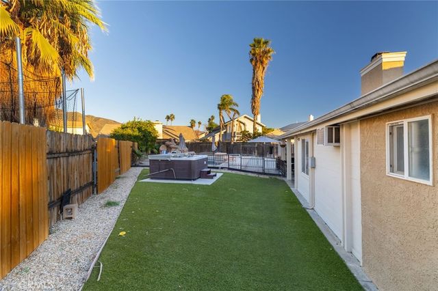 361 Wales Court, San Jacinto, CA 92583