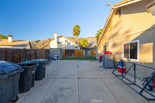 361 Wales Court, San Jacinto, CA 92583