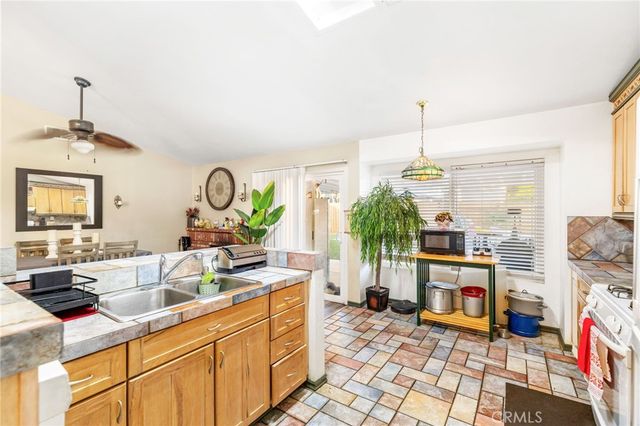 361 Wales Court, San Jacinto, CA 92583