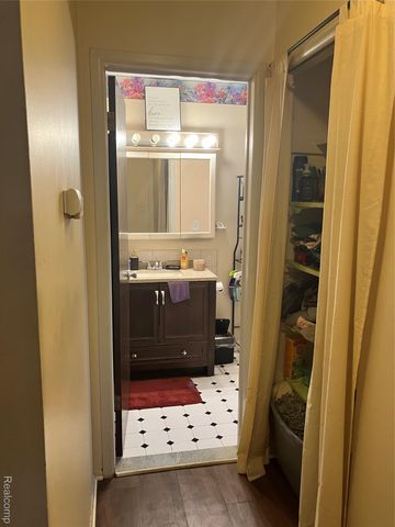 26710 Joy Road 10, Redford Charter Township, MI 48239