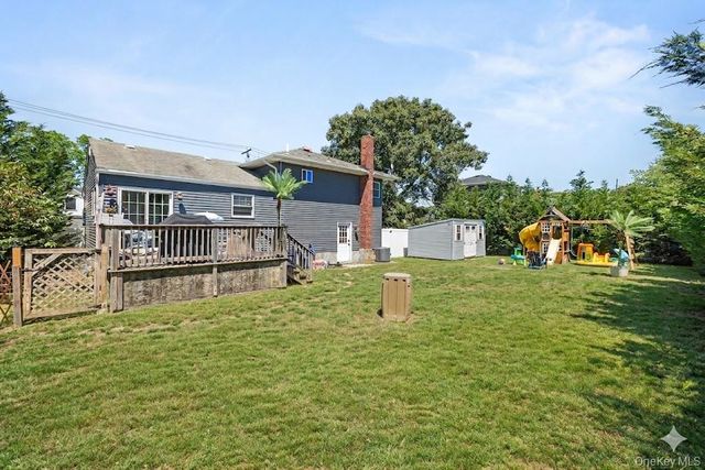 857 Milligan Lane, West Islip, NY 11795