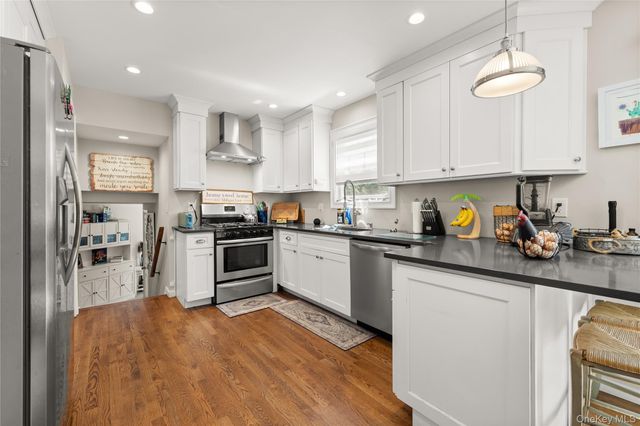 857 Milligan Lane, West Islip, NY 11795
