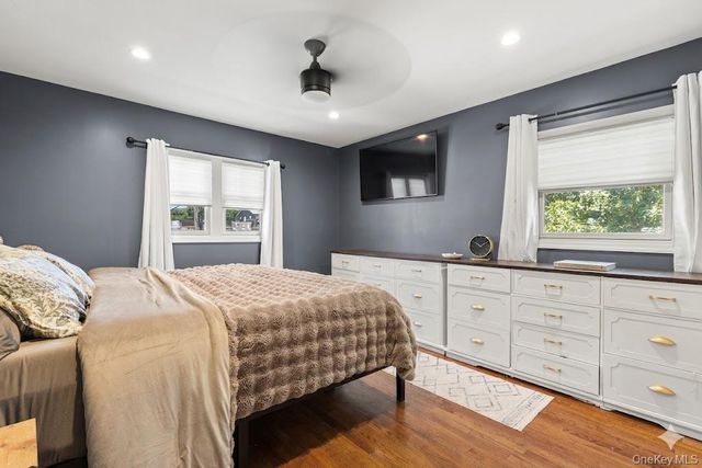 857 Milligan Lane, West Islip, NY 11795