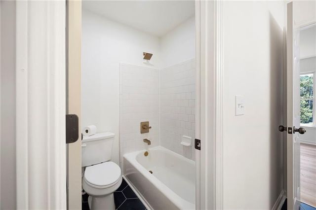 2065 Fairway Crossing Drive, Woodstock, GA 30188