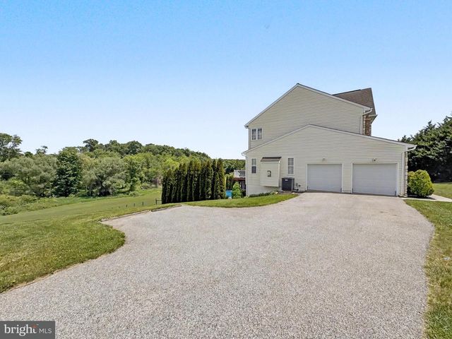 3443 BEAVER DAM RD, Stewartstown, PA 17363