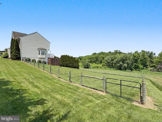 3443 BEAVER DAM RD, Stewartstown, PA 17363